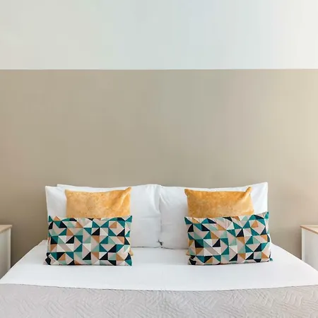 Suityrhome Rionemonti54 Апартаменты *